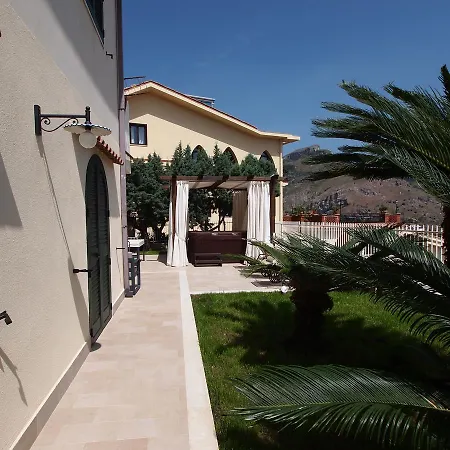 Villa Le - Taormina