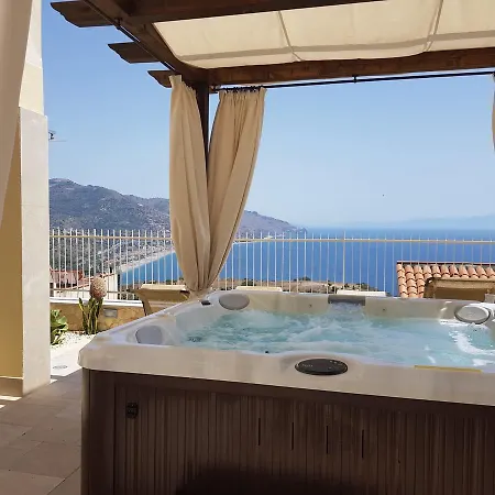 Le - * Taormina